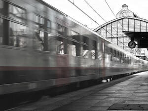 LOISIRS Antwerpen Centraal-color © Ludo Van De Ven